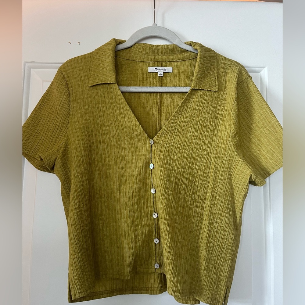 Madewell button up short sleeve shirt, green, never worn.